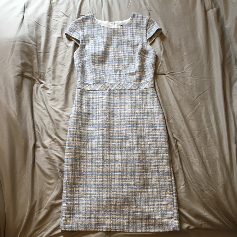 Baby blue and white tweed dress. Banana Republic.
